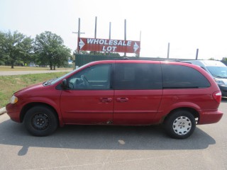 Image for 2002 Chrysler Town & Country LX ID: 7569866