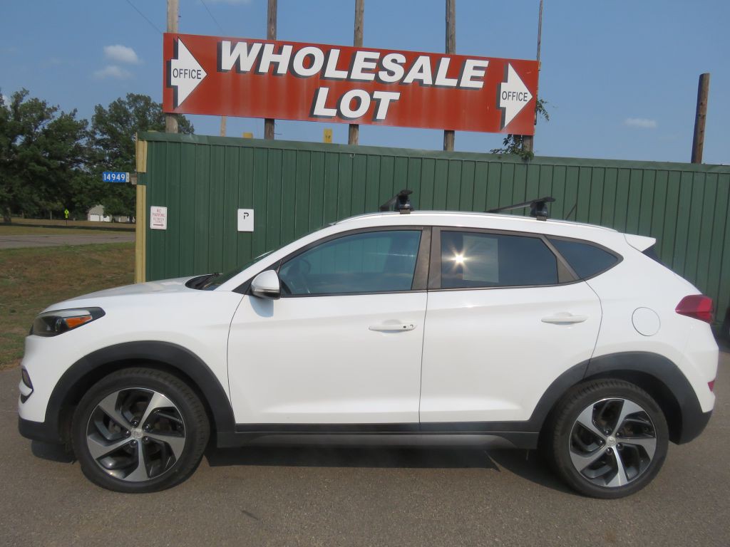 2016 Hyundai Tucson Image 1