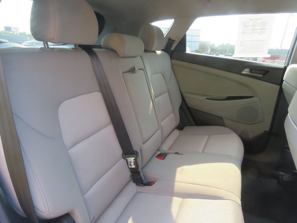 2016 Hyundai Tucson Image 10