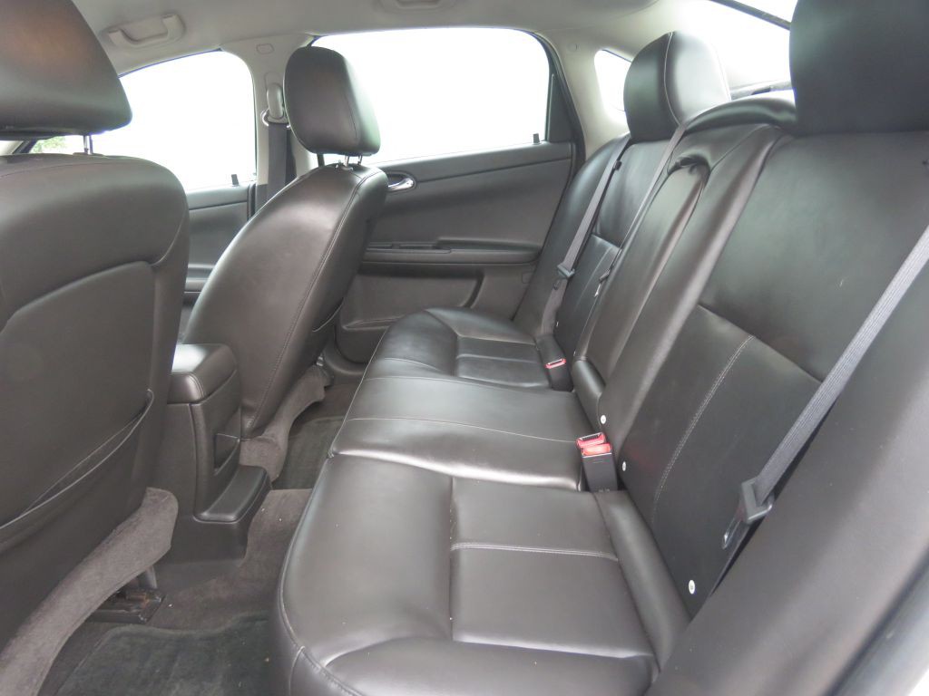 2012 Chevrolet Impala Image 11