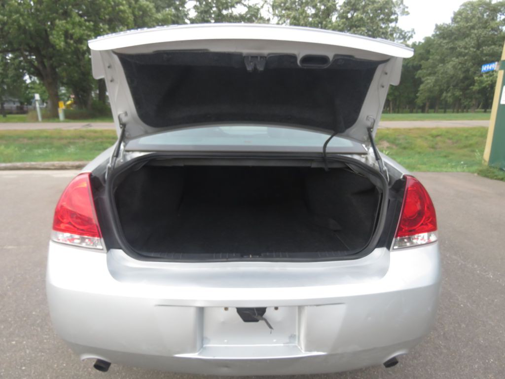 2012 Chevrolet Impala Image 12