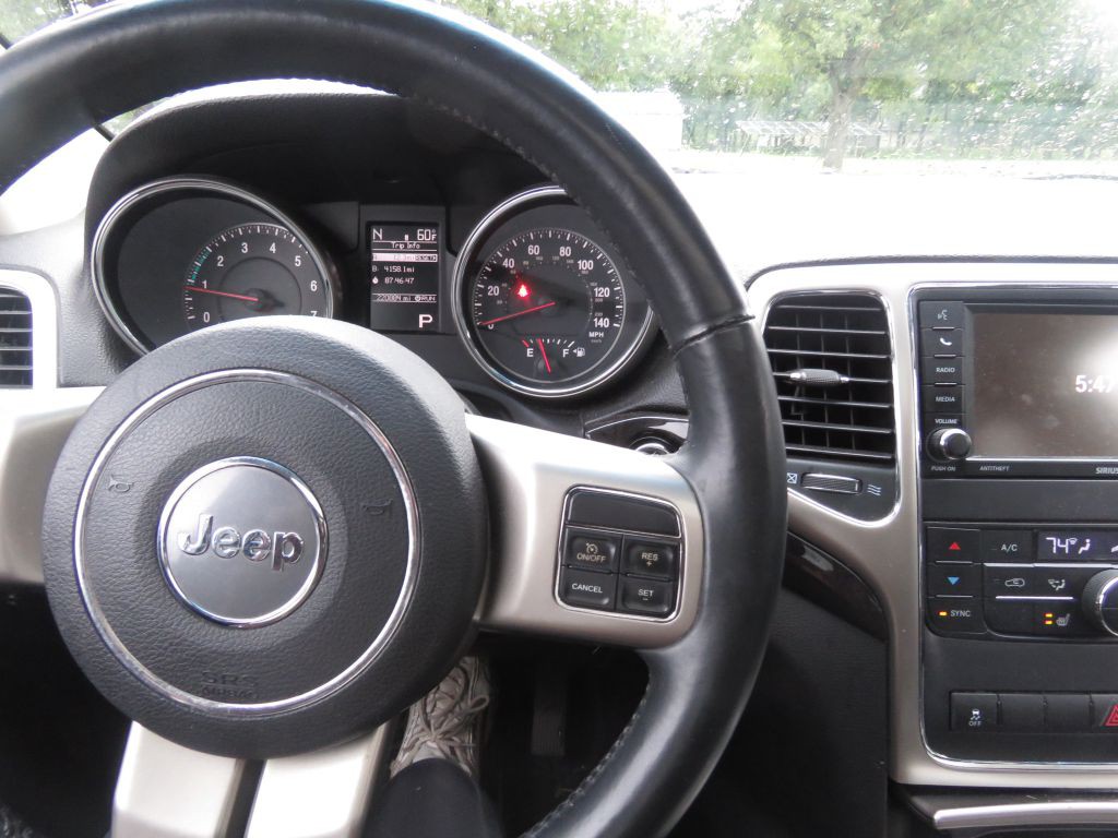2013 Jeep Grand Cherokee Image 10