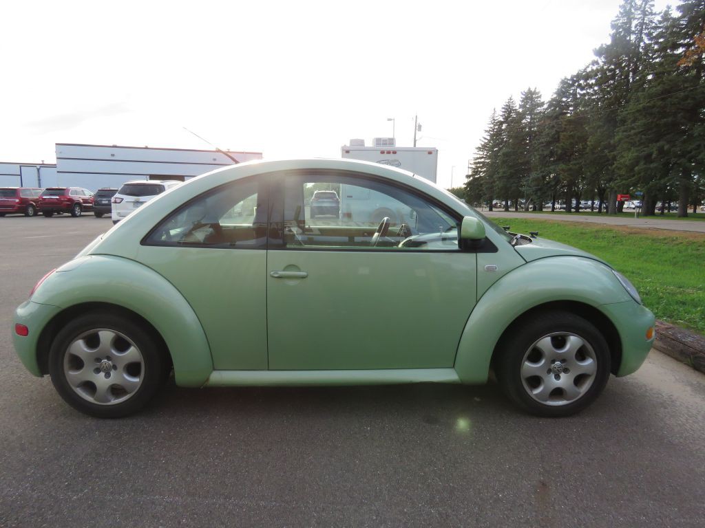 2000 Volkswagen Beetle Image 5