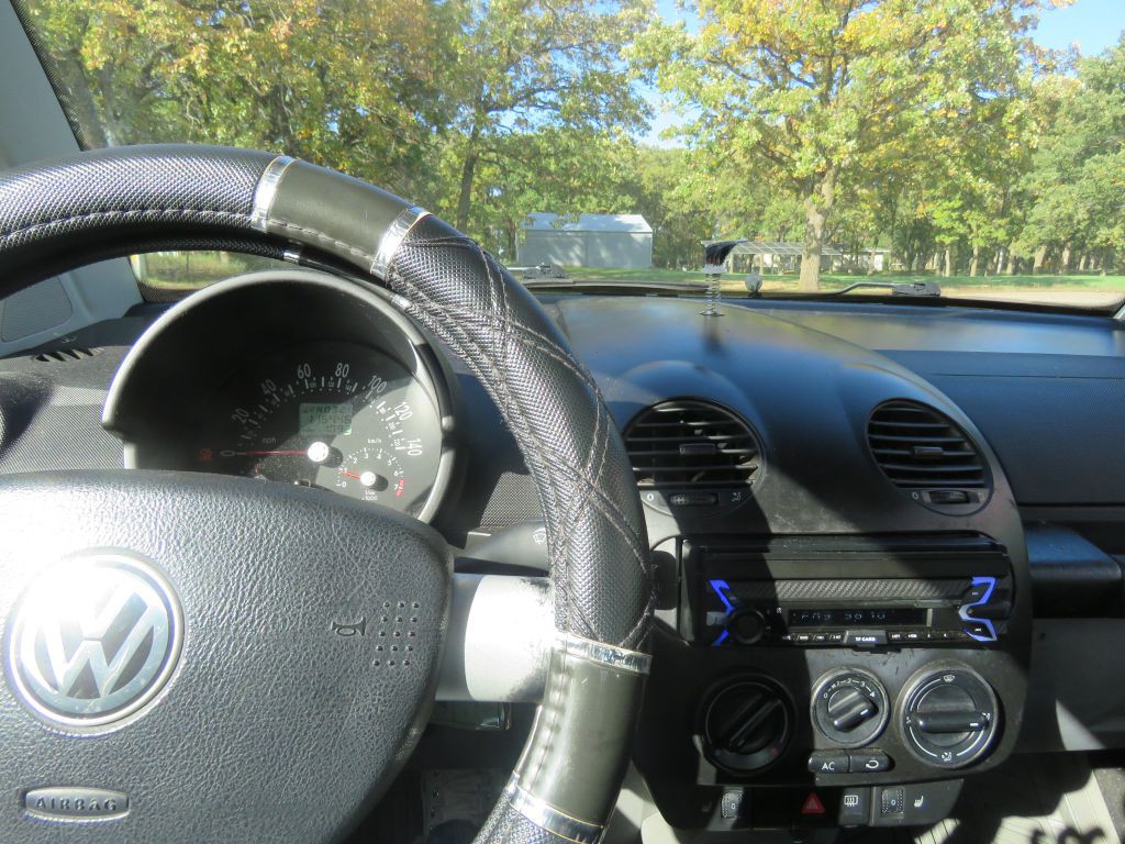 2000 Volkswagen Beetle Image 10
