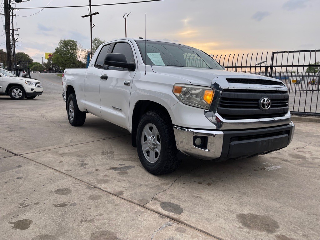 2014 Toyota Tundra Image 1