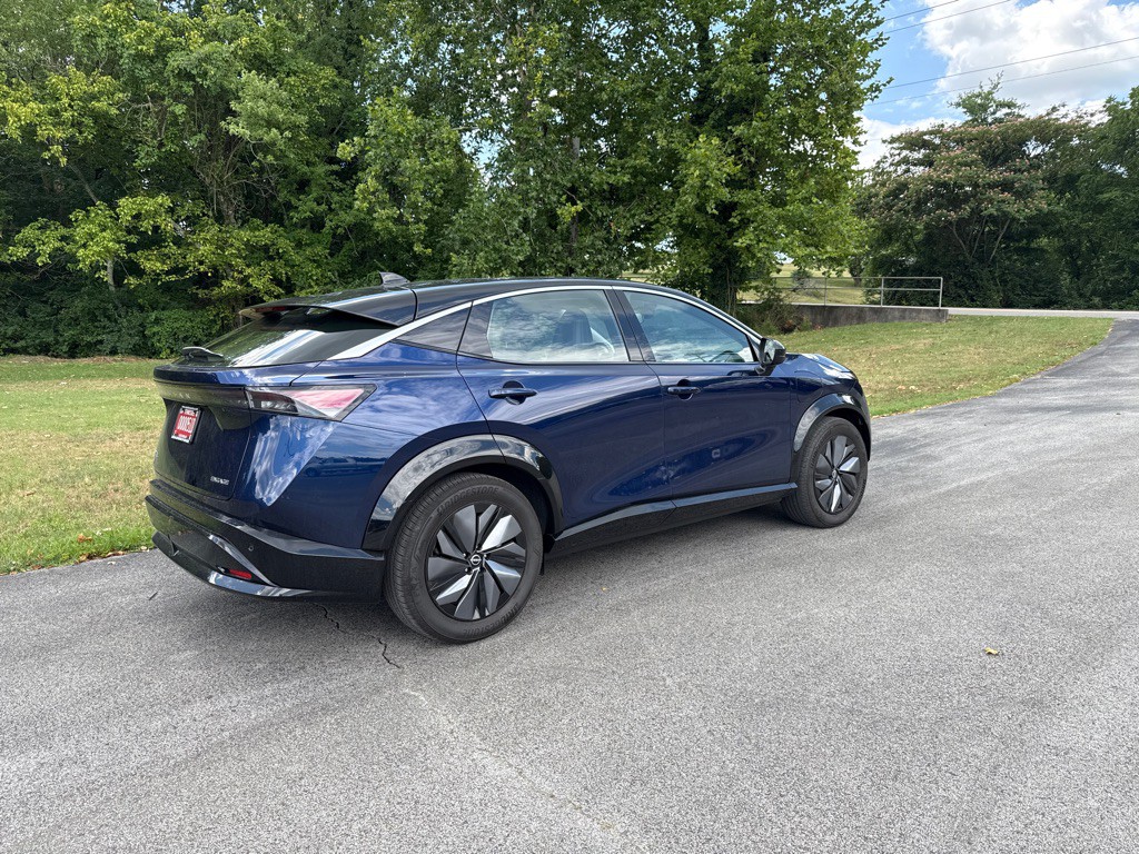 2023 Nissan Ariya Image 3