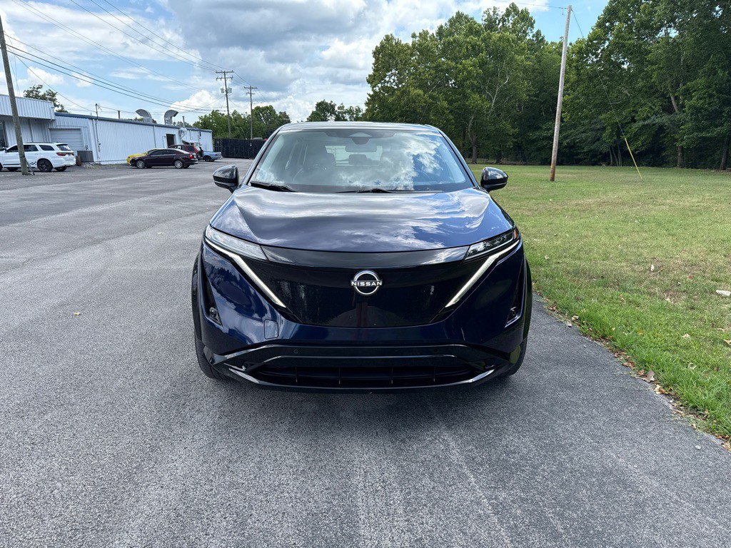 2023 Nissan Ariya Image 8