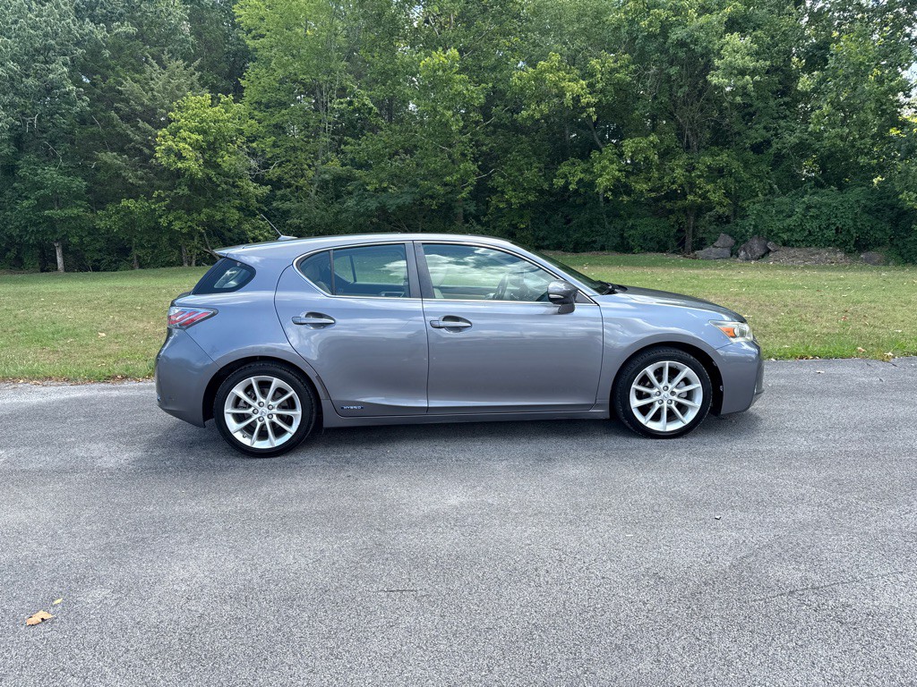 2012 Lexus CT Image 2