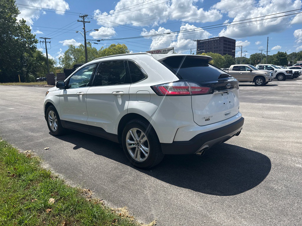 2019 Ford Edge Image 5