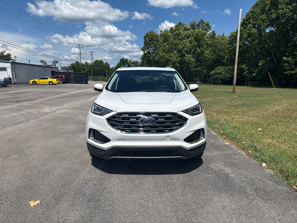 2019 Ford Edge Image 8
