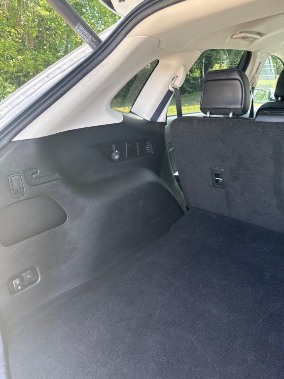 2019 Ford Edge Image 10