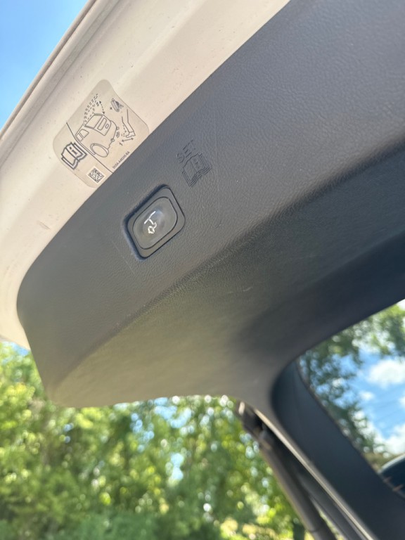 2019 Ford Edge Image 11