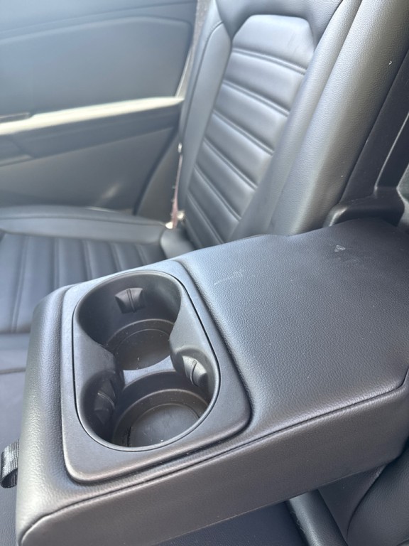 2019 Ford Edge Image 16