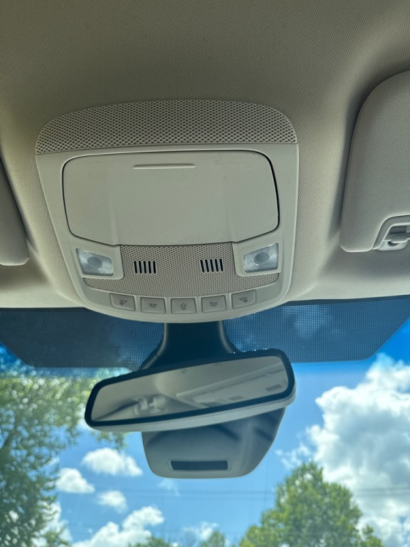 2019 Ford Edge Image 21