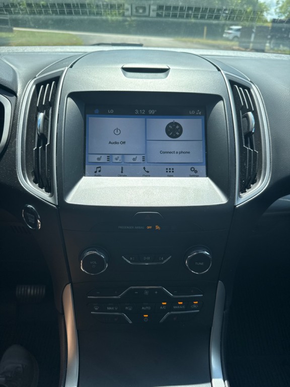 2019 Ford Edge Image 22