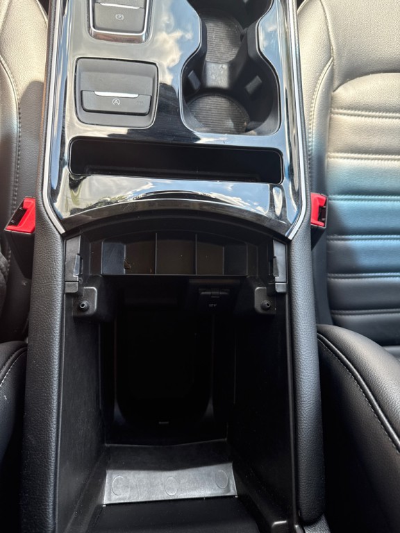 2019 Ford Edge Image 24