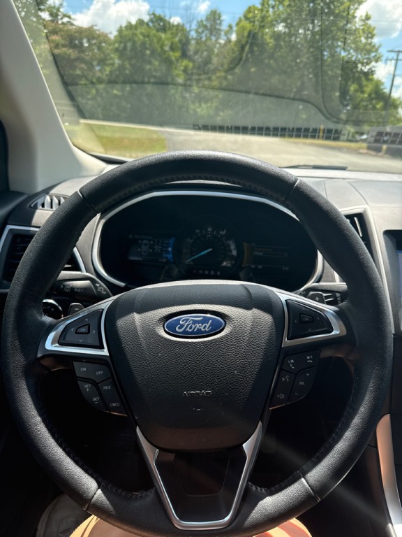 2019 Ford Edge Image 26