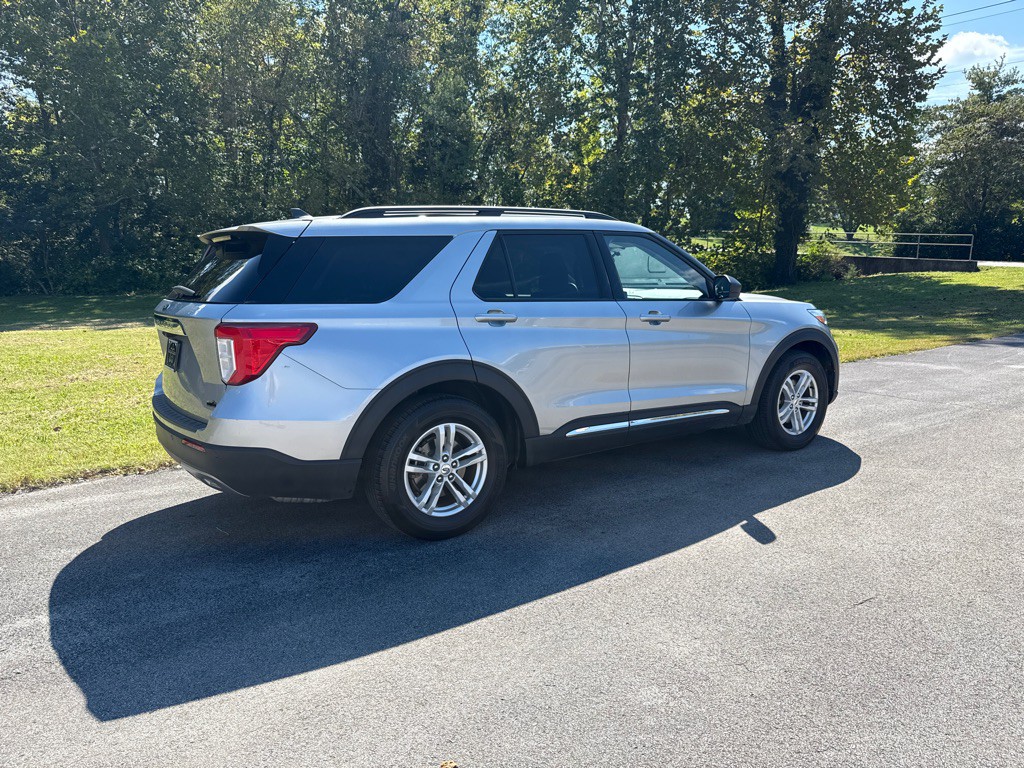 2024 Ford Explorer Image 3