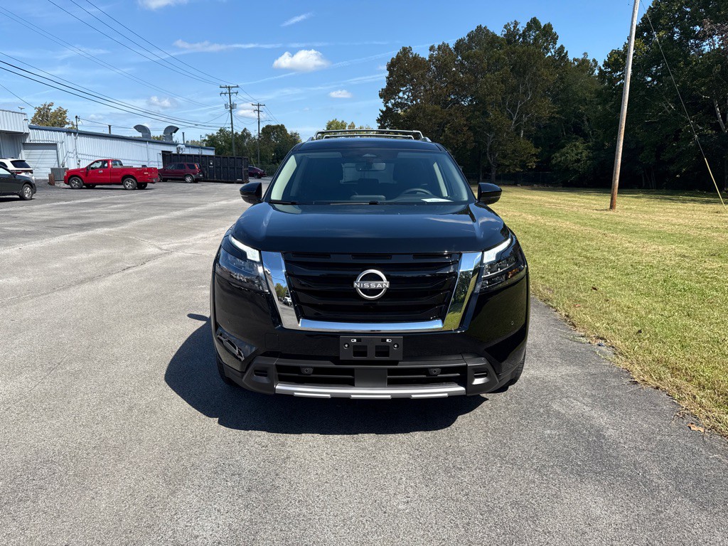 2025 Nissan Pathfinder Image 8