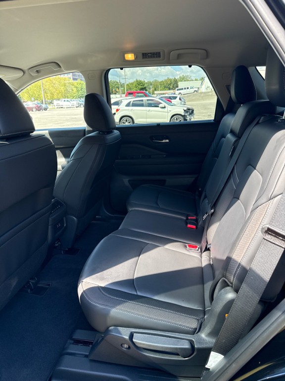 2025 Nissan Pathfinder Image 13