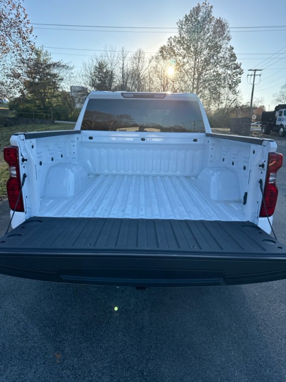 2025 Chevrolet Silverado 1500 Image 9