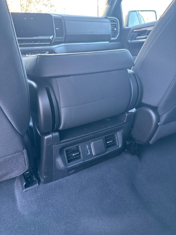 2025 Chevrolet Silverado 1500 Image 12