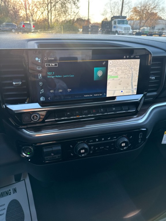 2025 Chevrolet Silverado 1500 Image 17