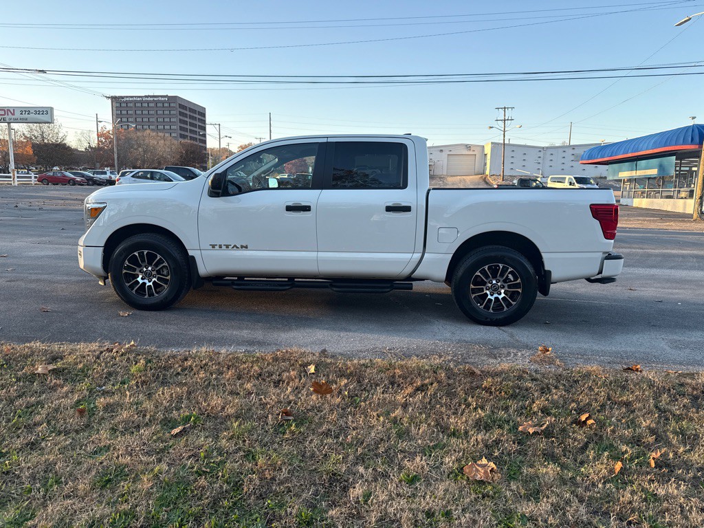2024 Nissan Titan Image 6