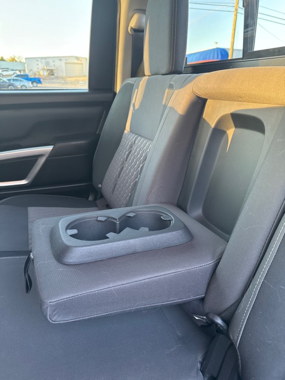 2024 Nissan Titan Image 12