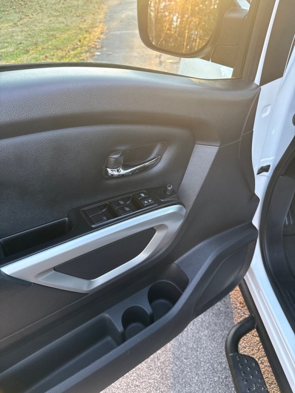 2024 Nissan Titan Image 13