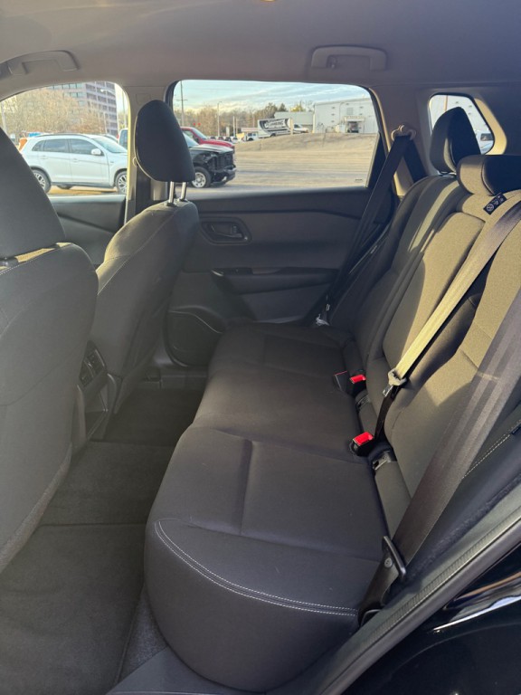 2025 Nissan Rogue Image 11