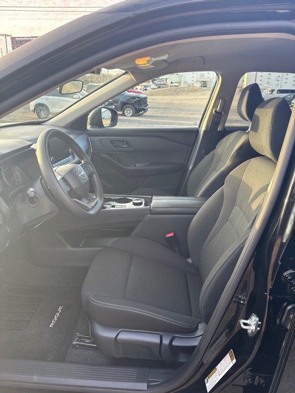 2025 Nissan Rogue Image 15