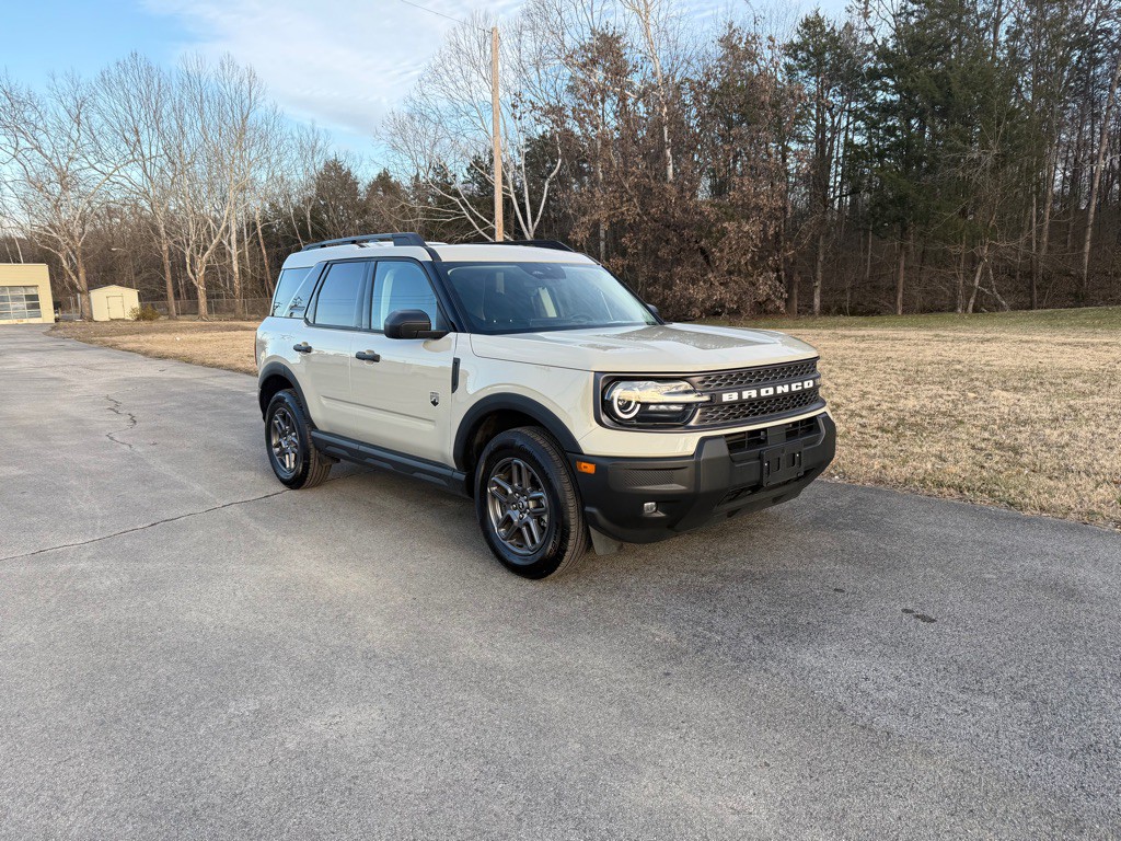 2025 Ford Bronco Image 1