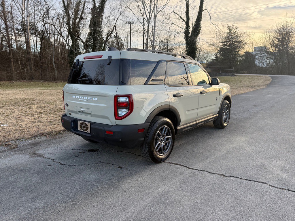 2025 Ford Bronco Image 3