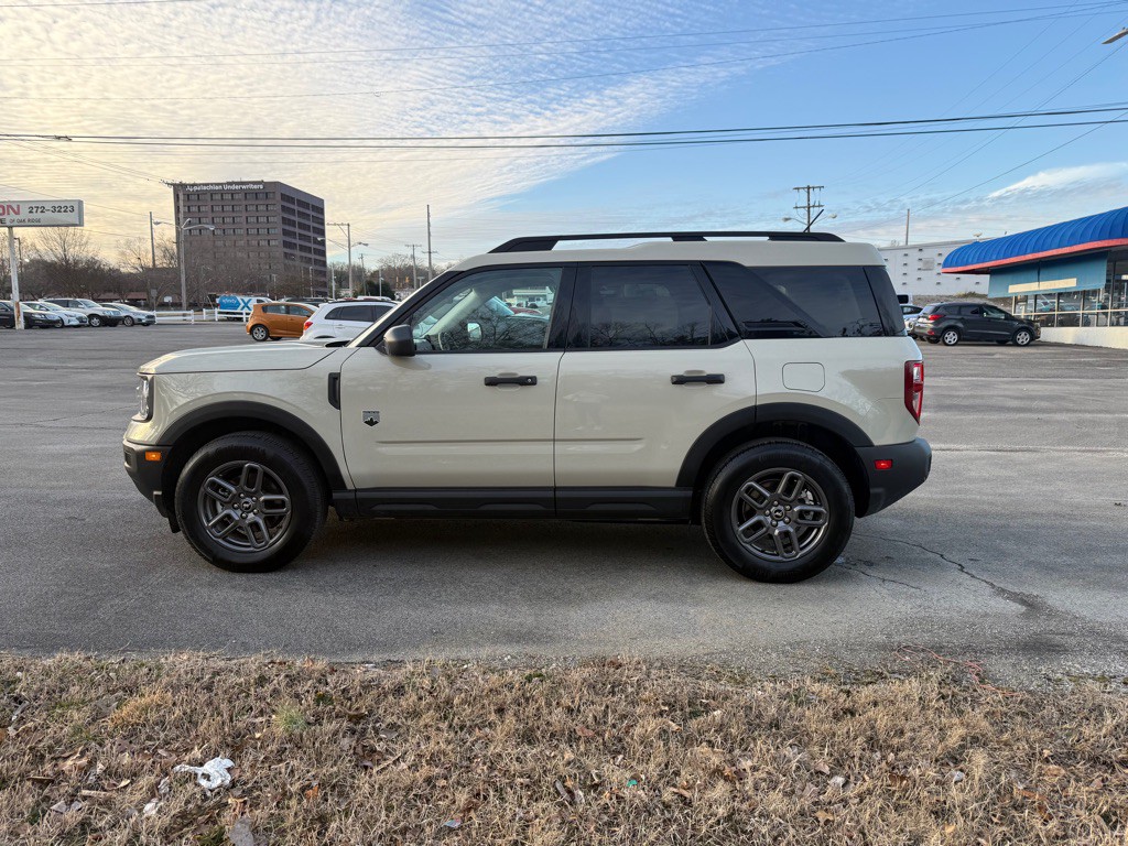 2025 Ford Bronco Image 9