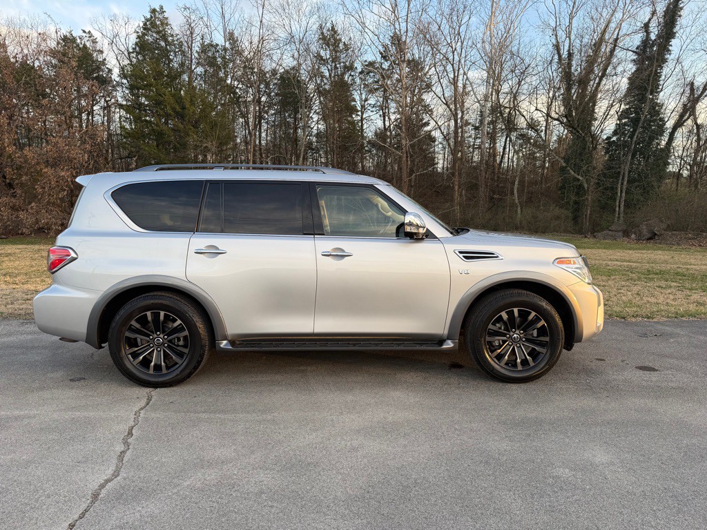 2018 Nissan Armada Image 2