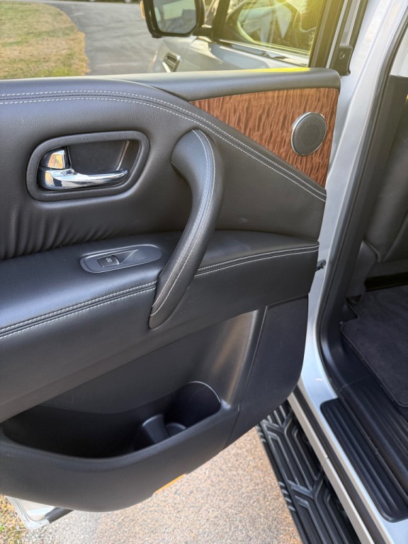 2018 Nissan Armada Image 12