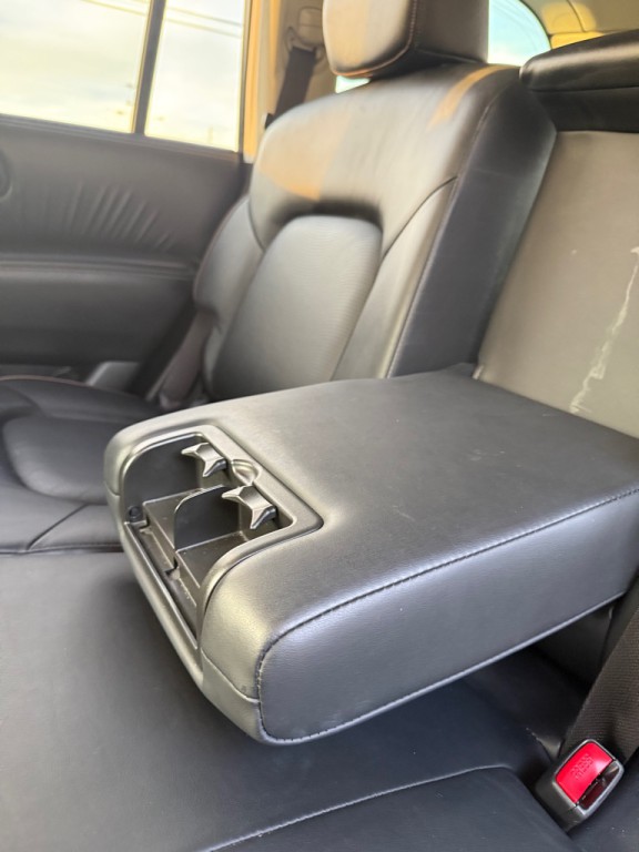 2018 Nissan Armada Image 16