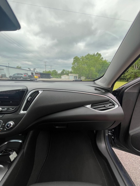 2021 Chevrolet Malibu Image 11