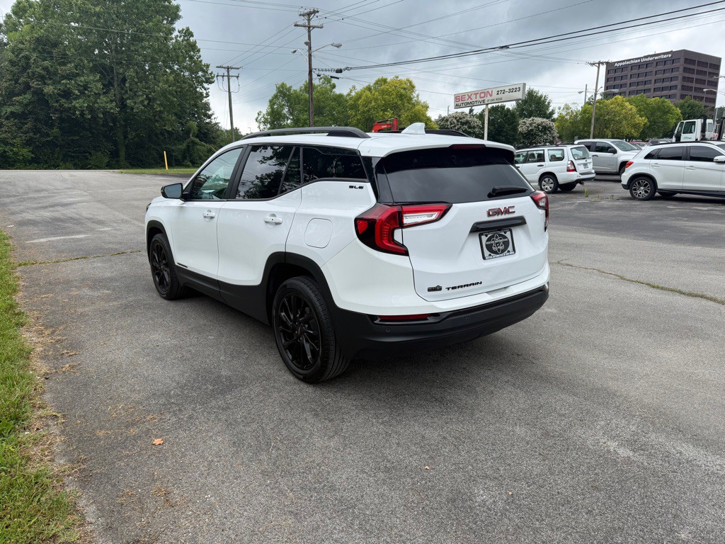 2023 GMC Terrain Image 5