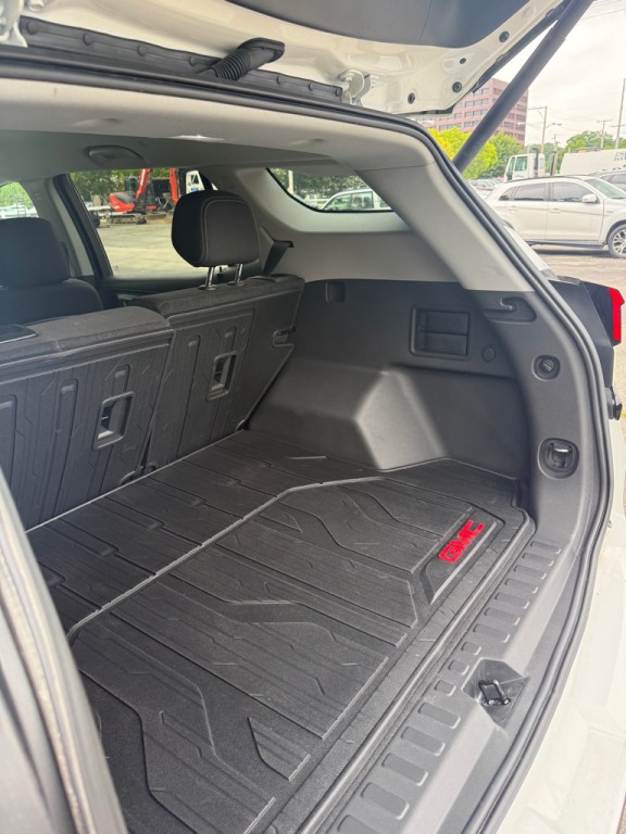2023 GMC Terrain Image 11