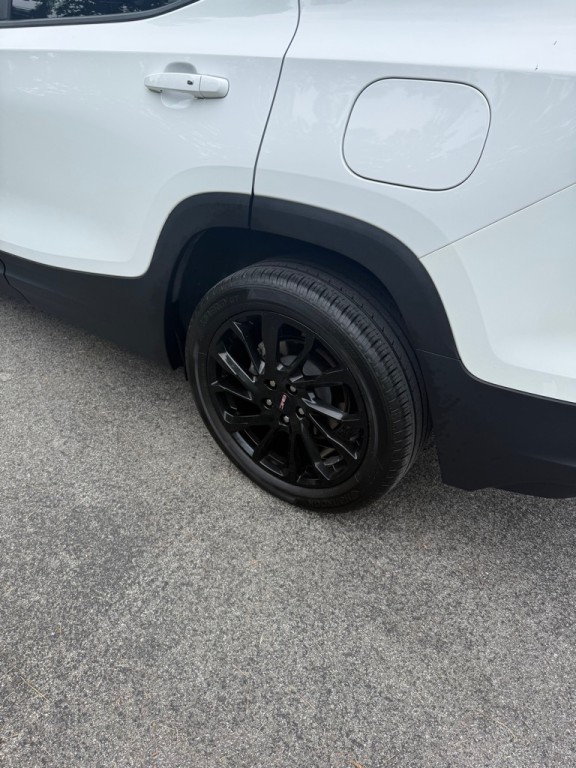 2023 GMC Terrain Image 13