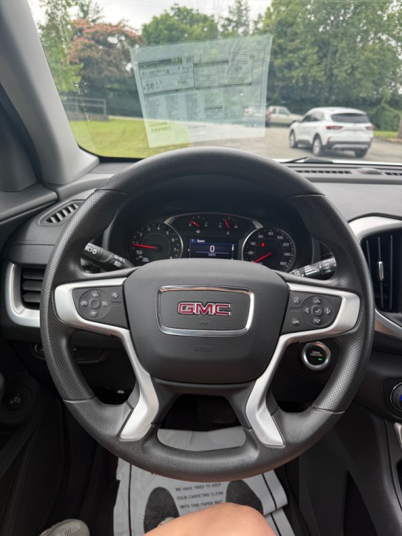 2023 GMC Terrain Image 25