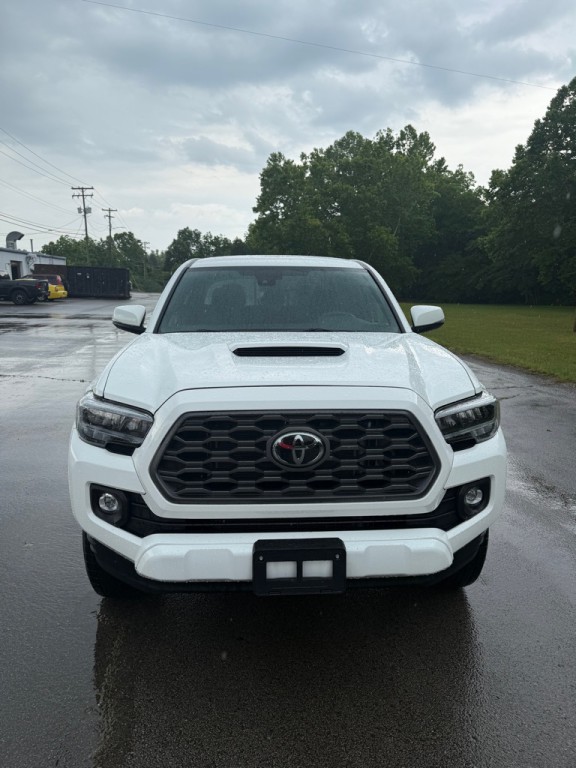 2023 Toyota Tacoma Image 2