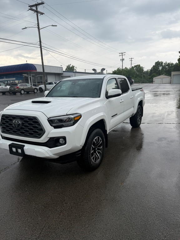 2023 Toyota Tacoma Image 3