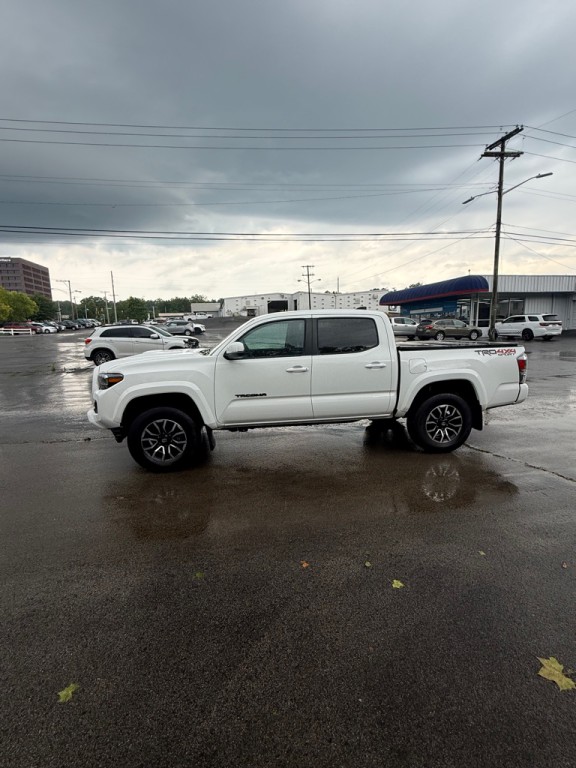 2023 Toyota Tacoma Image 4
