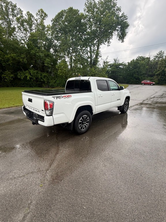 2023 Toyota Tacoma Image 8