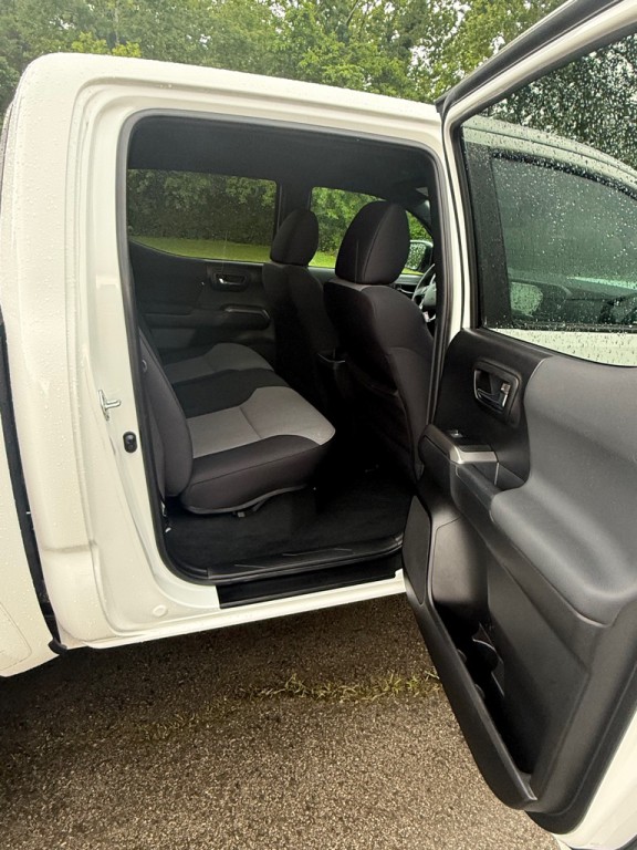 2023 Toyota Tacoma Image 11