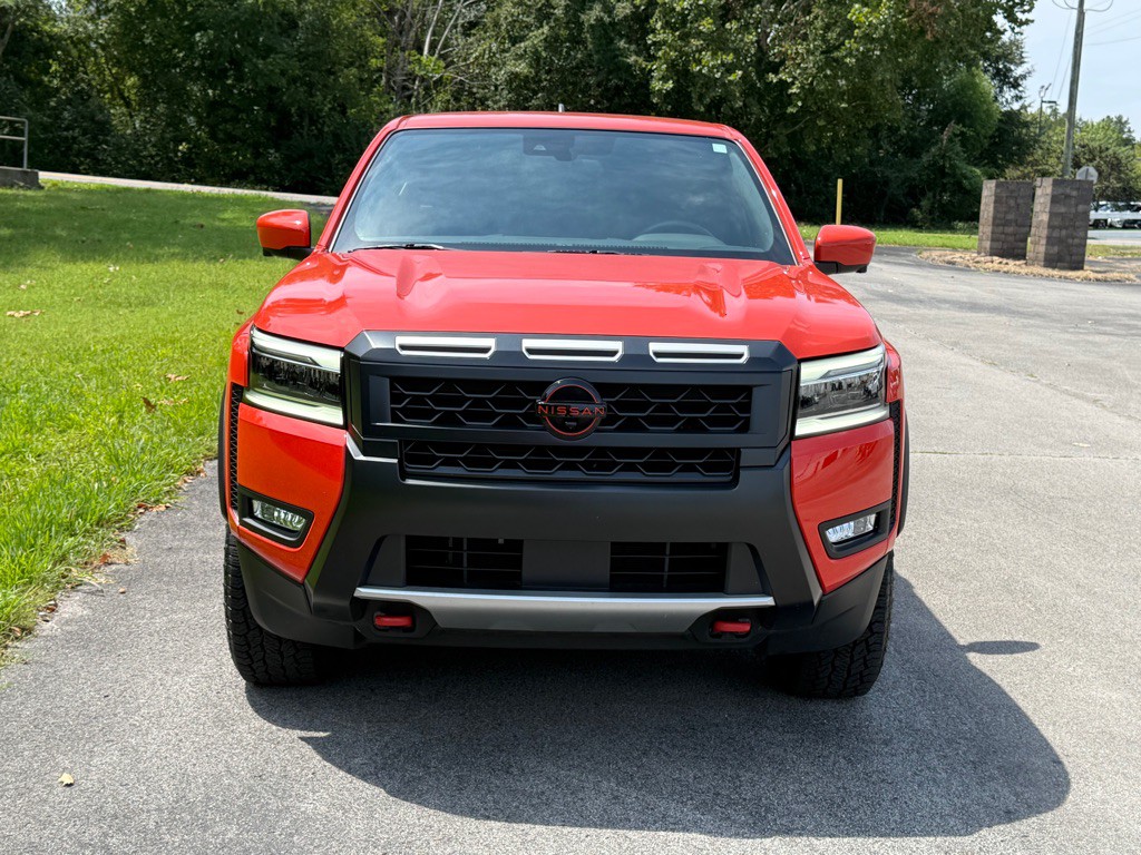2025 Nissan Frontier Image 11