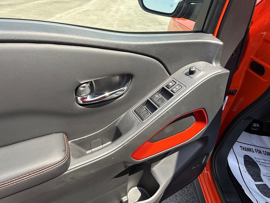 2025 Nissan Frontier Image 13